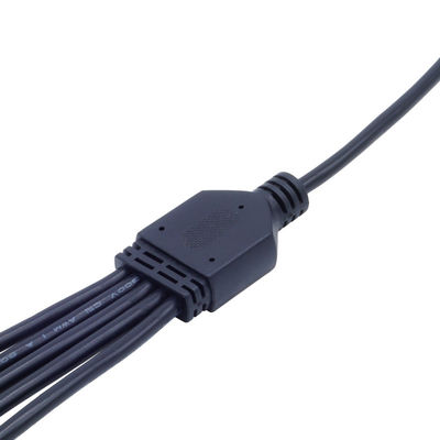 Connettore nero IP67 impermeabile a corrente 8A per applicazioni a 250 V